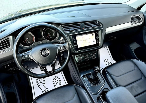 Volkswagen Tiguan cena 92999 przebieg: 159965, rok produkcji 2018 z Lędziny małe 781